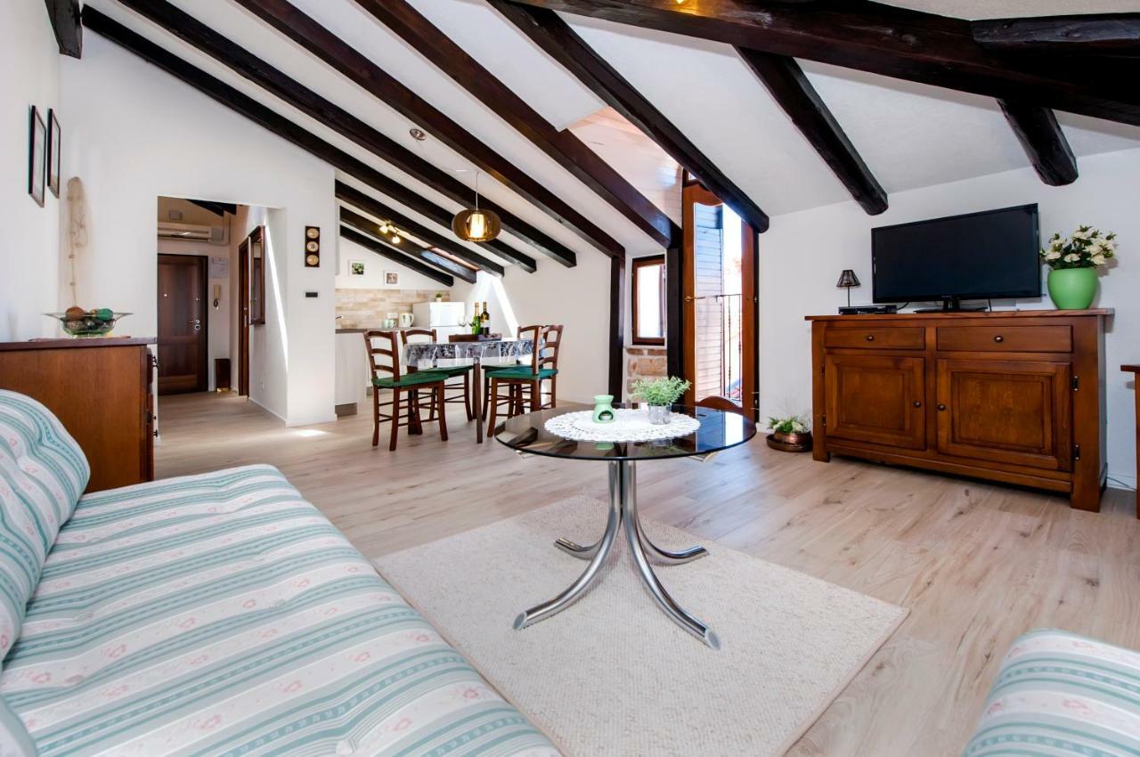 Rovigno Bella Sea View Apartment Экстерьер фото